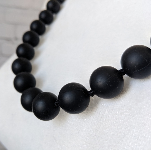 ๐ง5/$25 EUC Orignal Chew Beads Teether Necklace ๐ฟ - Picture 4 of 6